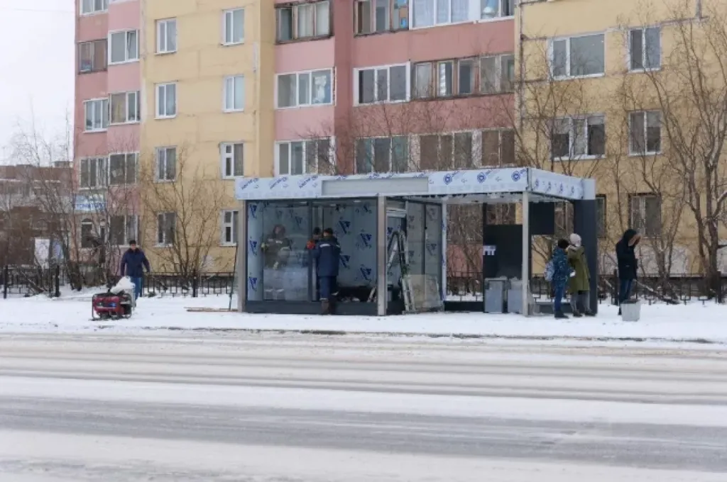В Надыме установят две тёплые остановки на Ленинградском и Комсомольской
