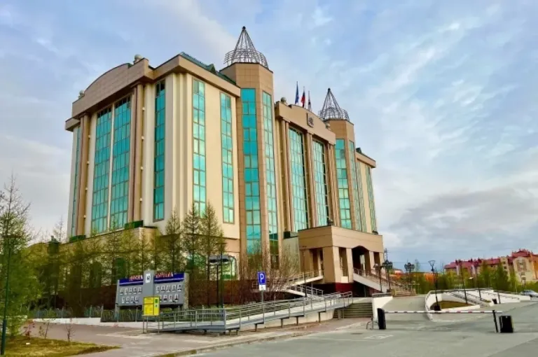 Салехардцам предлагают оценить работу местных властей