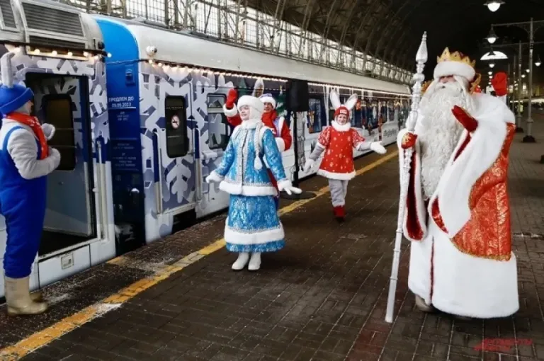Поезд Деда Мороза приедет в четыре города Ямала
